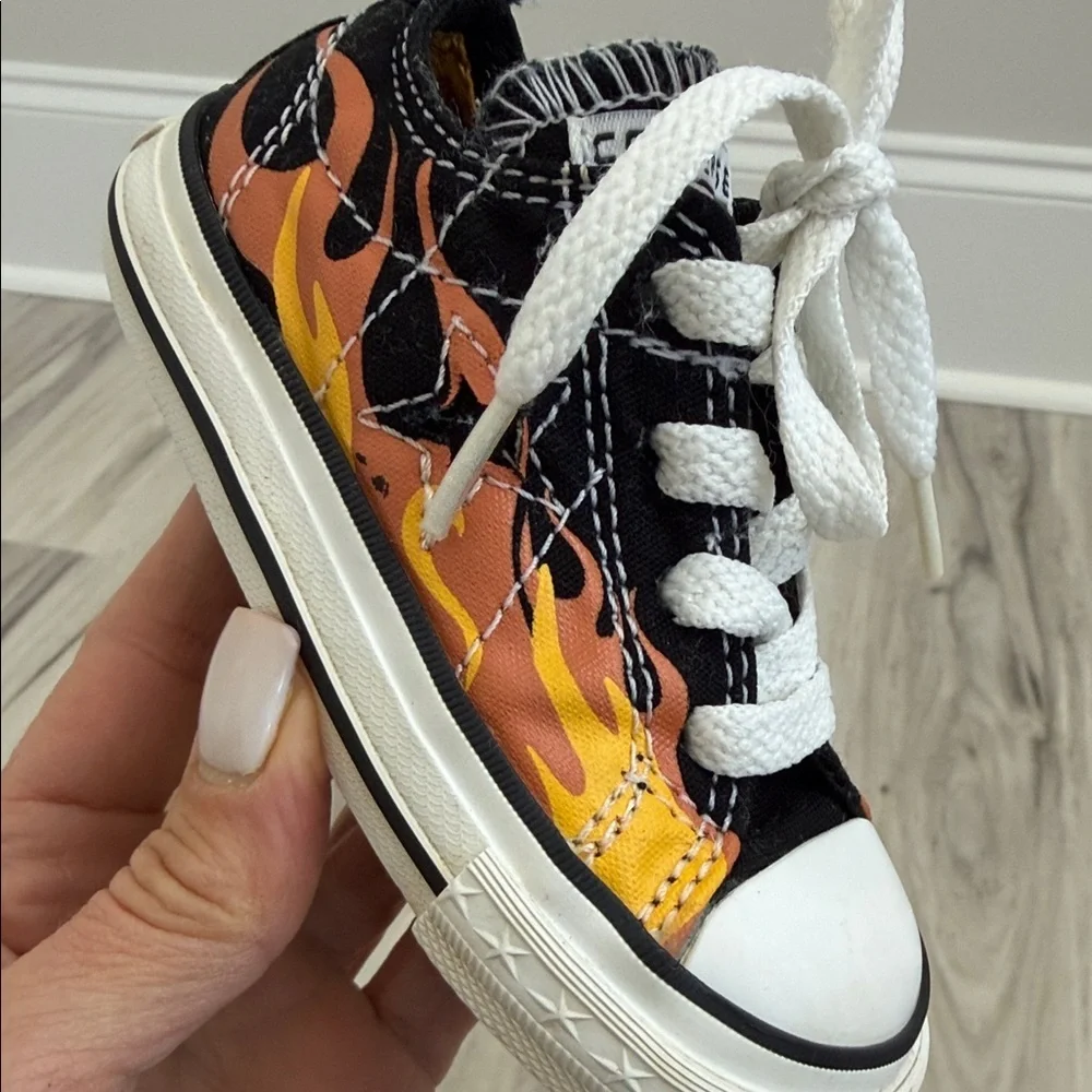 Converse Kids Sneakers with Flame Design - Black and Orange size 5